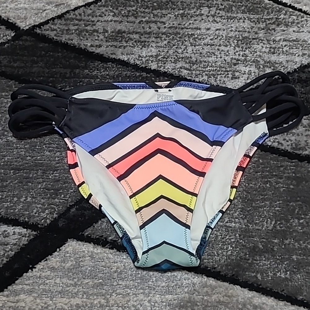 VS PINK 2016 STRAPPY RAINBOW CHEVRON SILVER METAL LOGO SWIMSUIT BIKINI BOTTOM